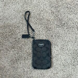 Coach Signature Black Wristlet